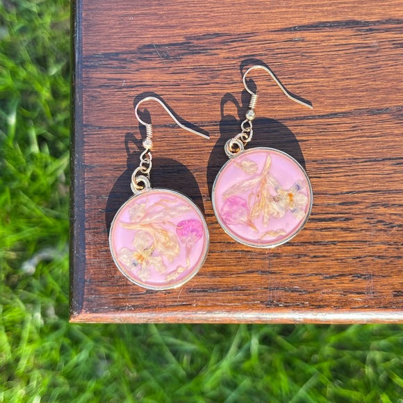 Handmade Honeysuckle Violet Earrings - Picture 5 of 16